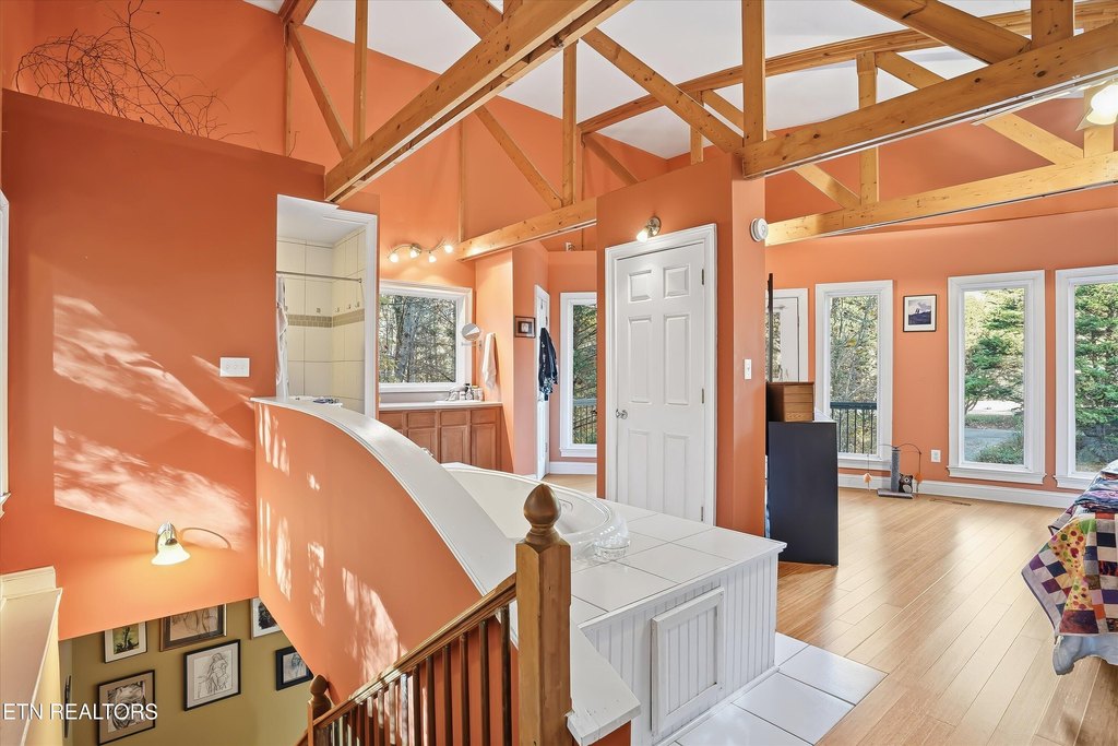 Maryville, Tennessee, 37803, United States, 2 Bedrooms Bedrooms, ,2.5 BathroomsBathrooms,Residential,Forsale,1999450