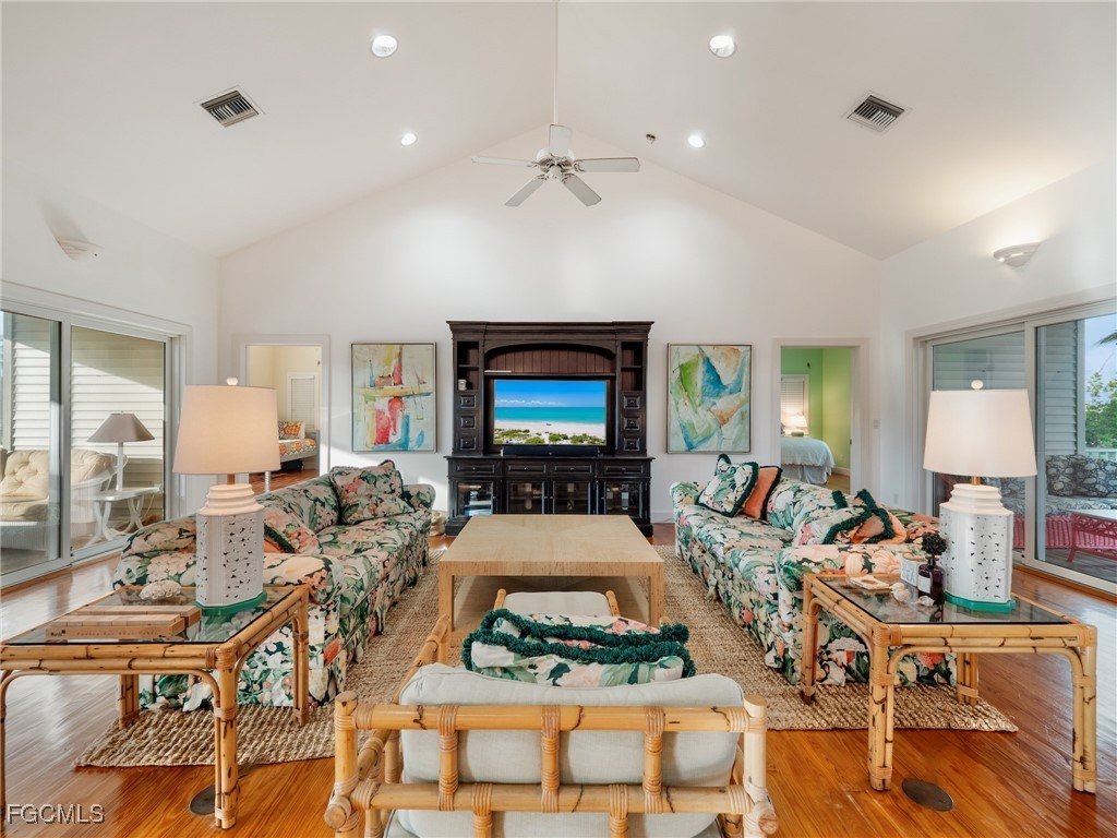 Captiva, Florida, 33924, United States, 3 Bedrooms Bedrooms, ,3 BathroomsBathrooms,Residential,Forsale,2011566