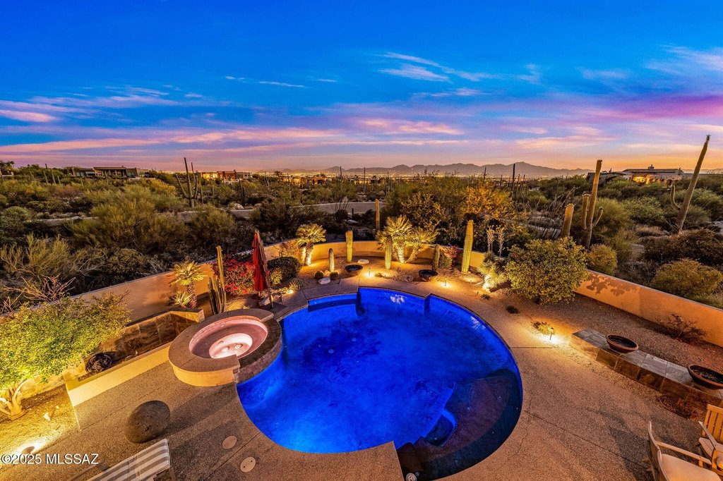 Tucson, Arizona, 85718, United States, 5 Bedrooms Bedrooms, ,5.5 BathroomsBathrooms,Residential,Forsale,2004423