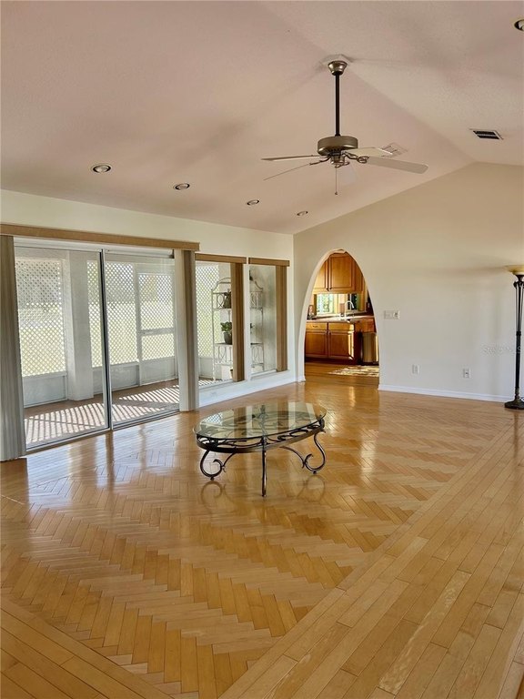 OCALA, Florida, 34472, United States, 4 Bedrooms Bedrooms, ,3.5 BathroomsBathrooms,Residential,Forsale,2010932