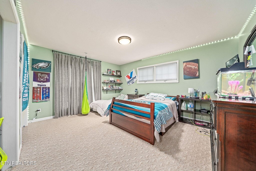 Crossville, Tennessee, 38572, United States, 3 Bedrooms Bedrooms, ,3.5 BathroomsBathrooms,Residential,Forsale,1996603