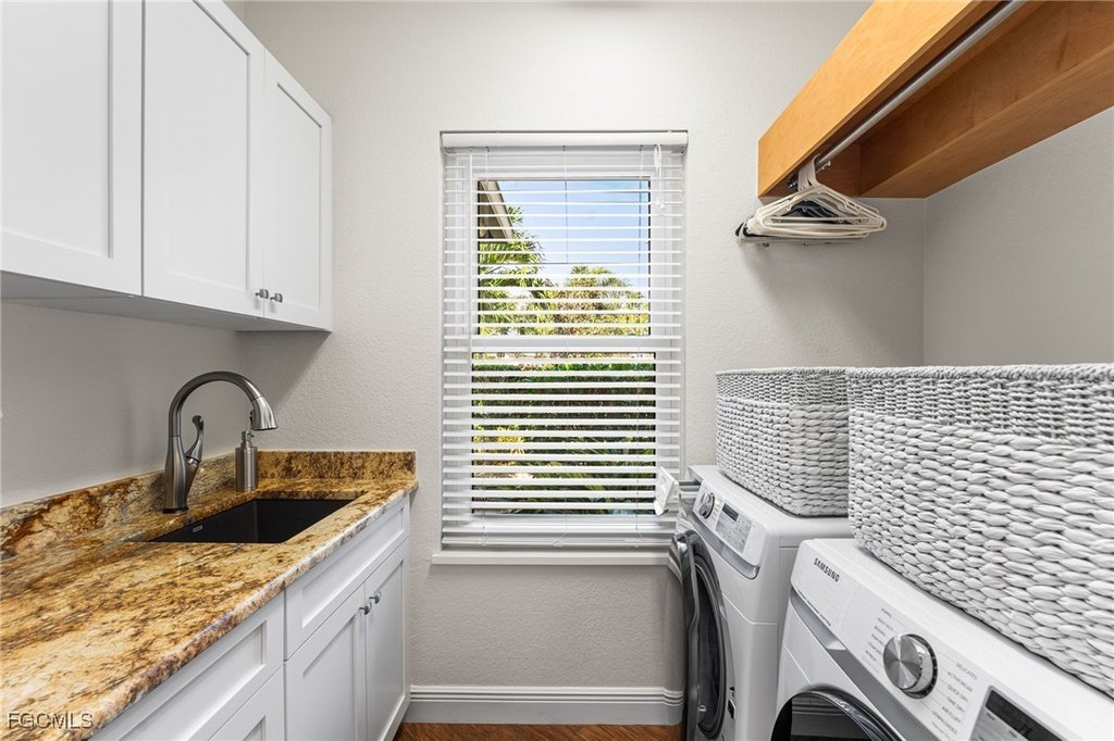 Fort Myers, Florida, 33908, United States, 3 Bedrooms Bedrooms, ,3 BathroomsBathrooms,Residential,Forsale,1998612