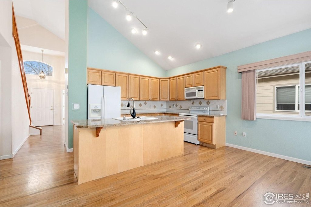 Loveland, Colorado, 80538, United States, 3 Bedrooms Bedrooms, ,3.5 BathroomsBathrooms,Residential,Forsale,2004288