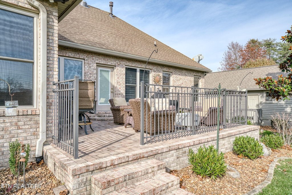 Crossville, Tennessee, 38558, United States, 4 Bedrooms Bedrooms, ,2.5 BathroomsBathrooms,Residential,Forsale,1996605