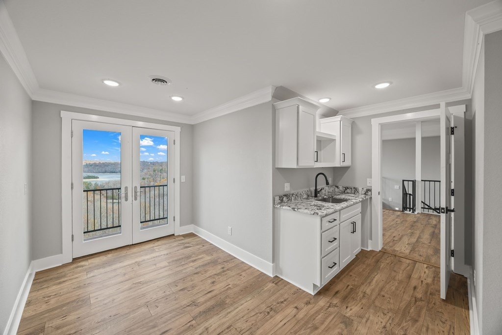 Byrdstown, Tennessee, 38549, United States, 5 Bedrooms Bedrooms, ,4.5 BathroomsBathrooms,Residential,Forsale,1996615