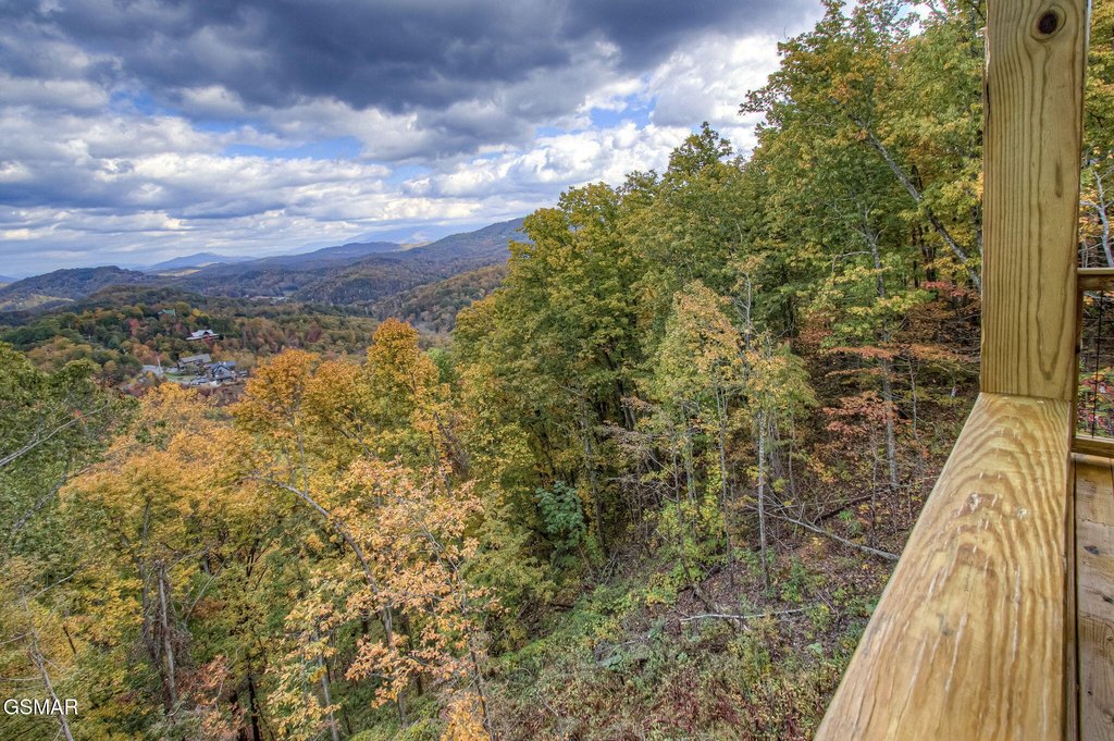 Pigeon Forge, Tennessee, 37862, United States, 3 Bedrooms Bedrooms, ,3.5 BathroomsBathrooms,Residential,Forsale,1999473