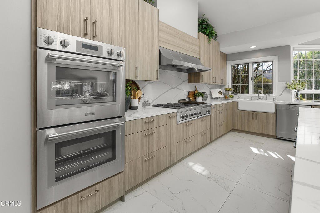 Camarillo, California, 93012, United States, 5 Bedrooms Bedrooms, ,6.5 BathroomsBathrooms,Residential,Forsale,2004523