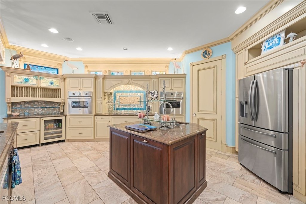 Sanibel, Florida, 33957, United States, 4 Bedrooms Bedrooms, ,4.5 BathroomsBathrooms,Residential,Forsale,2004796