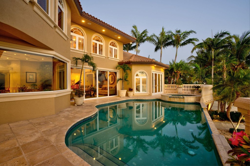 Key Colony, Florida, 33051, United States, 4 Bedrooms Bedrooms, ,5 BathroomsBathrooms,Residential,Forsale,2004354