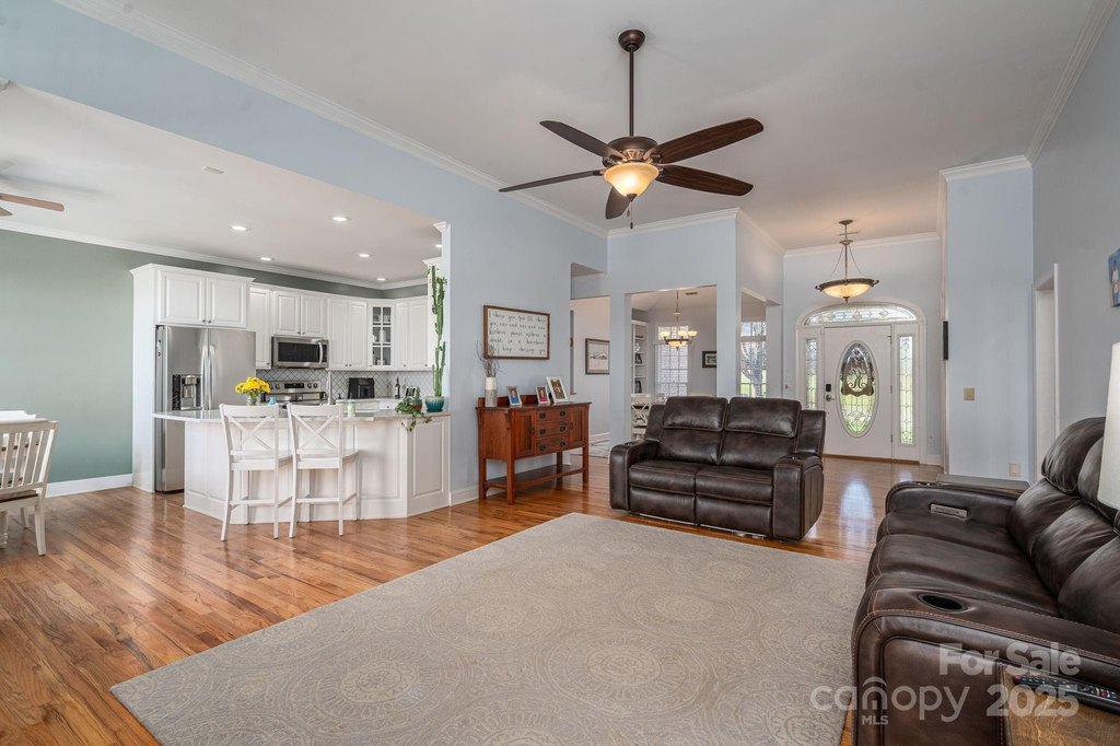 Conover, North Carolina, 28613, United States, 3 Bedrooms Bedrooms, ,4.5 BathroomsBathrooms,Residential,Forsale,2007719