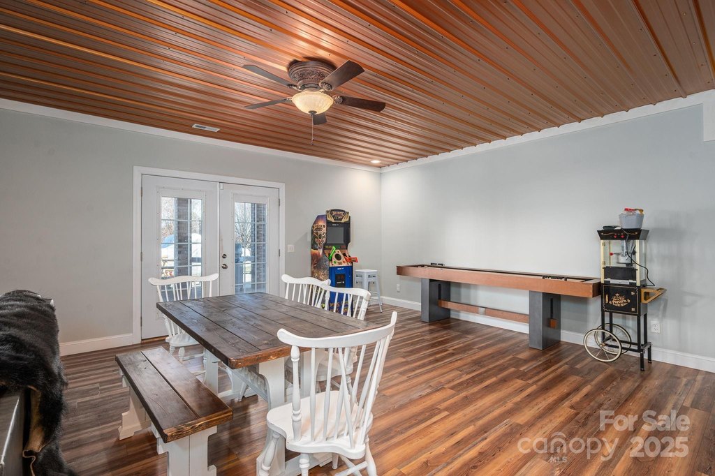 Conover, North Carolina, 28613, United States, 3 Bedrooms Bedrooms, ,4.5 BathroomsBathrooms,Residential,Forsale,2007719