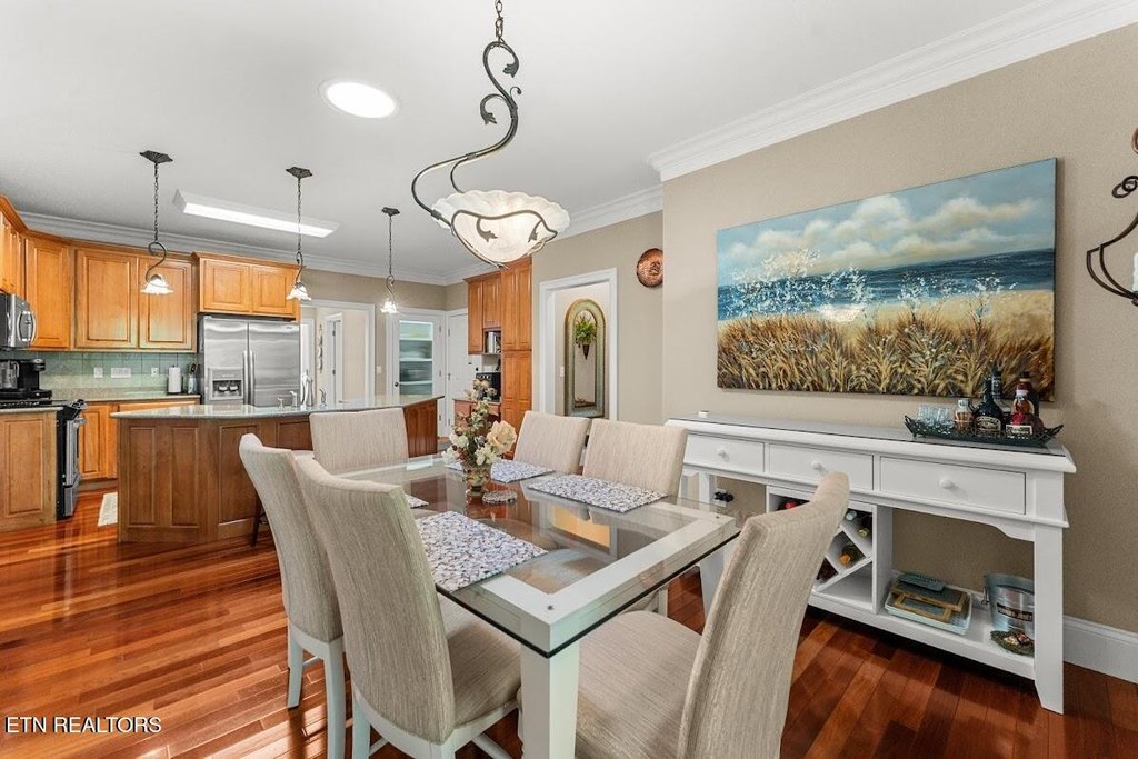 Crossville, Tennessee, 38558, United States, 3 Bedrooms Bedrooms, ,2.5 BathroomsBathrooms,Residential,Forsale,1968509