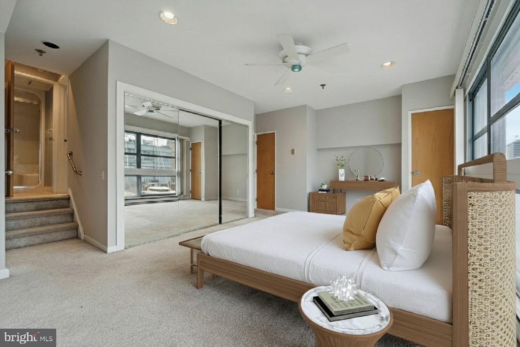 PHILADELPHIA, Pennsylvania, 19106, United States, 2 Bedrooms Bedrooms, ,2.5 BathroomsBathrooms,Residential,Forsale,2004202