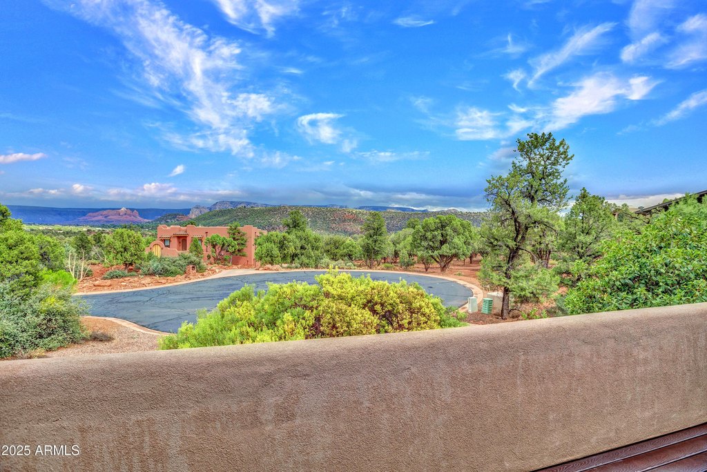 Sedona, Arizona, 86336, United States, 3 Bedrooms Bedrooms, ,2 BathroomsBathrooms,Residential,Forsale,1963558