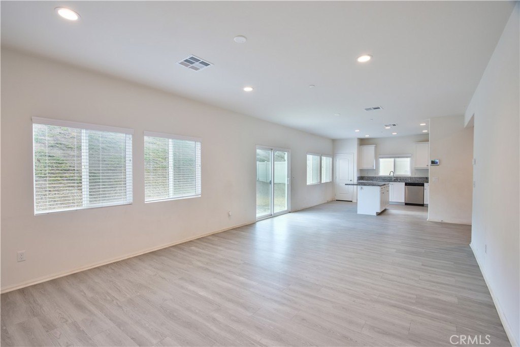 Winchester, California, 92596, United States, 4 Bedrooms Bedrooms, ,3 BathroomsBathrooms,Residential,Forsale,1959784