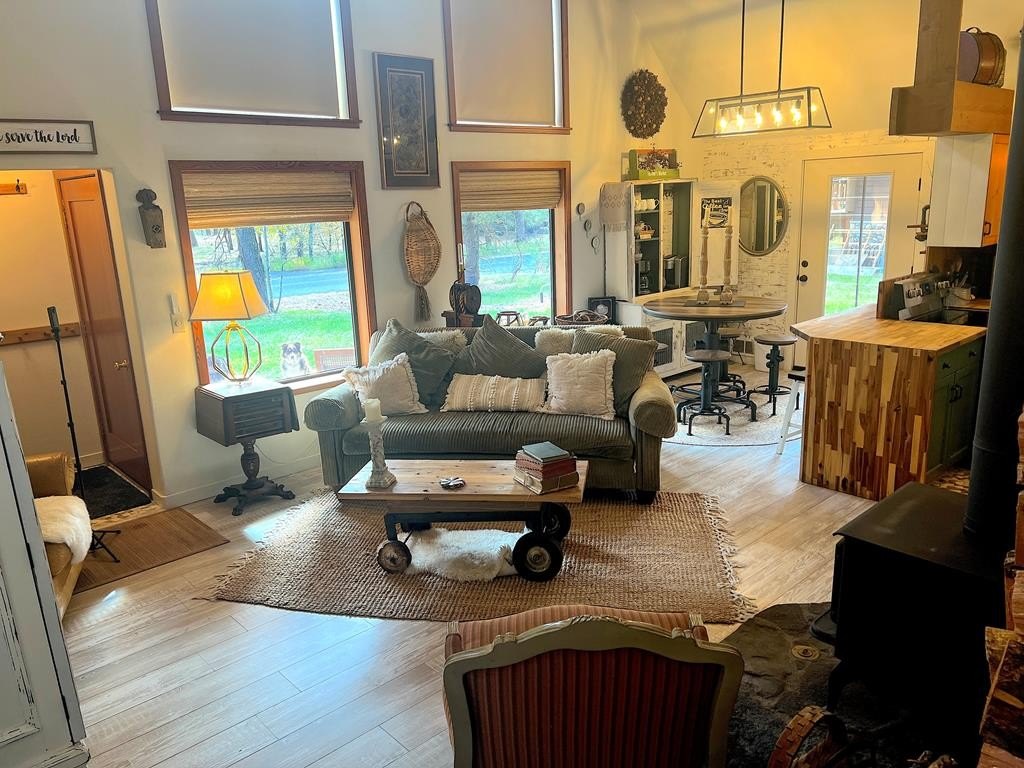 McCall, Idaho, 83638, United States, 3 Bedrooms Bedrooms, ,1.5 BathroomsBathrooms,Residential,Forsale,1996723