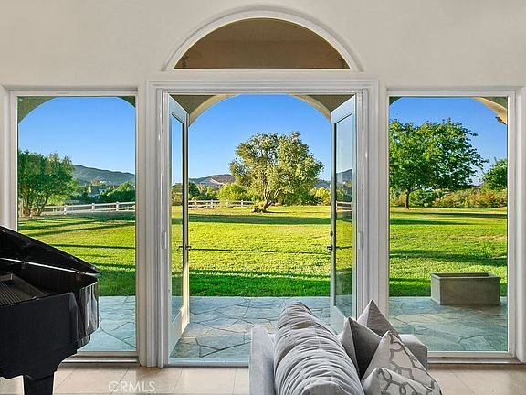 Murrieta, California, 92562, United States, 5 Bedrooms Bedrooms, ,5 BathroomsBathrooms,Residential,Forsale,2004225