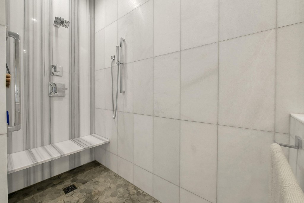 Chattanooga, Tennessee, 37402, United States, 2 Bedrooms Bedrooms, ,2 BathroomsBathrooms,Residential,Forsale,2004676