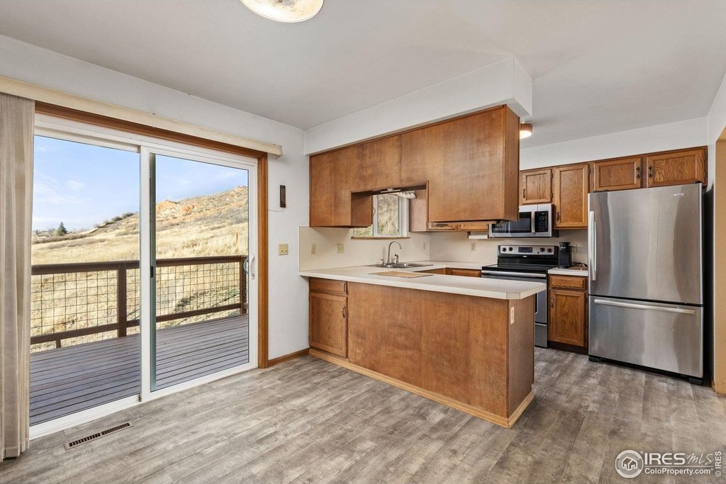 Loveland, Colorado, 80537, United States, 4 Bedrooms Bedrooms, ,3 BathroomsBathrooms,Residential,Forsale,2004282