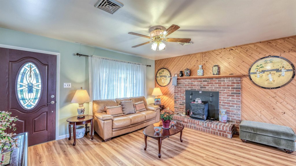 Brigantine, New Jersey, 08203, United States, 3 Bedrooms Bedrooms, ,2 BathroomsBathrooms,Residential,Forsale,2004606