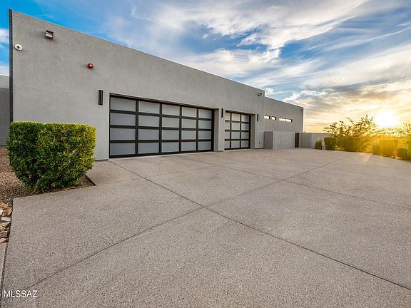 Oro Valley, Arizona, 85755, United States, 5 Bedrooms Bedrooms, ,4 BathroomsBathrooms,Residential,Forsale,2004440