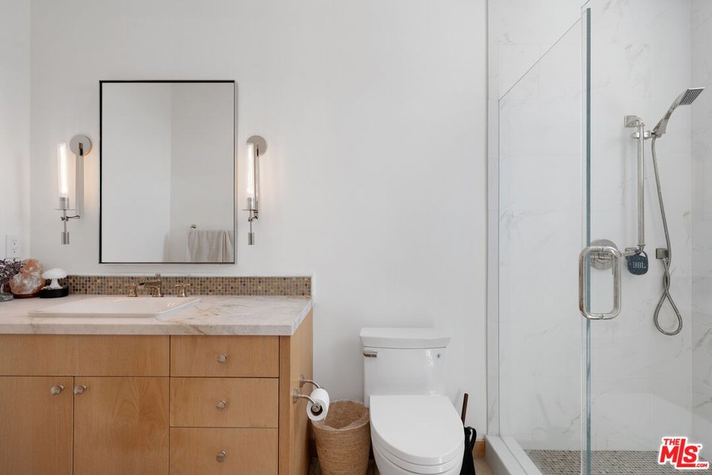 Malibu, California, 90265, United States, 3 Bedrooms Bedrooms, ,3 BathroomsBathrooms,Residential,Forsale,2009630