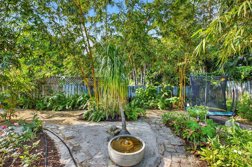 Delray Beach, Florida, 33444, United States, 2 Bedrooms Bedrooms, ,2 BathroomsBathrooms,Residential,Forsale,2004643