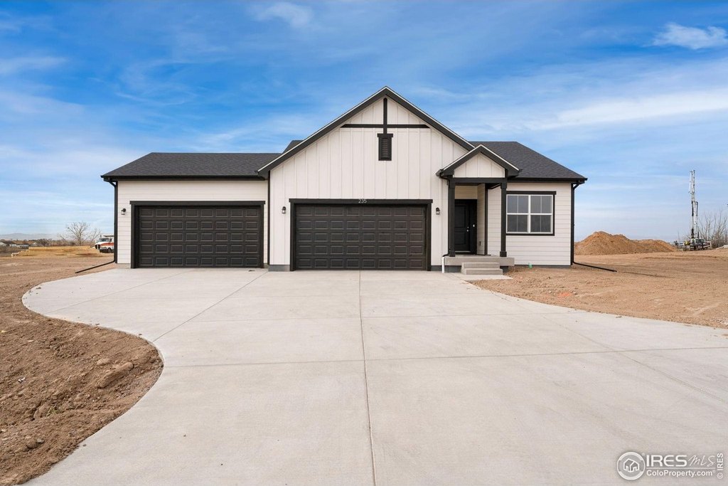 Hudson, Colorado, 80642, United States, 3 Bedrooms Bedrooms, ,2 BathroomsBathrooms,Residential,Forsale,2004219