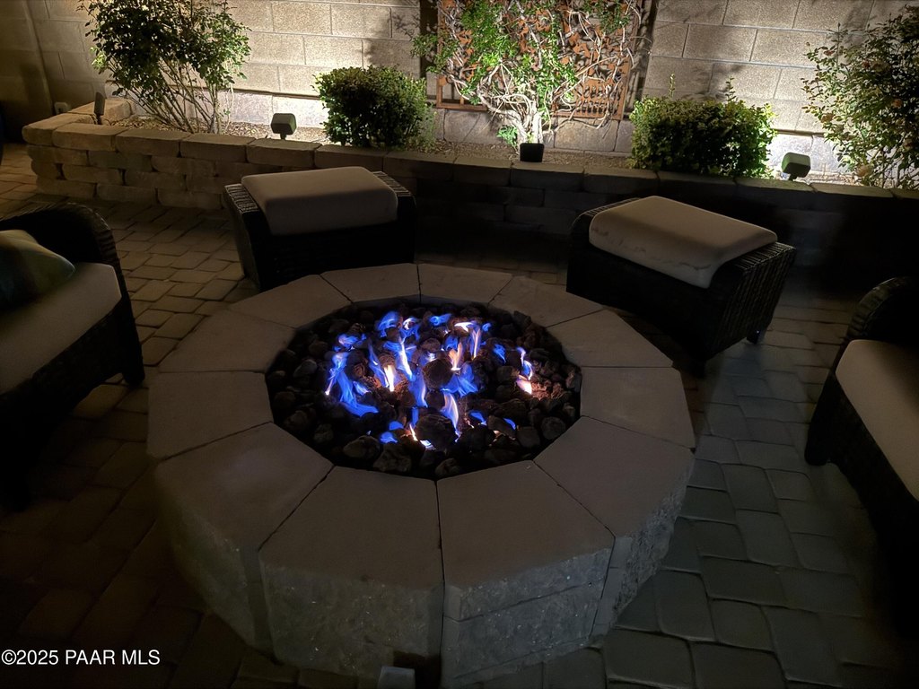 Dewey-Humboldt, Arizona, 86327, United States, 2 Bedrooms Bedrooms, ,2 BathroomsBathrooms,Residential,Forsale,1952162