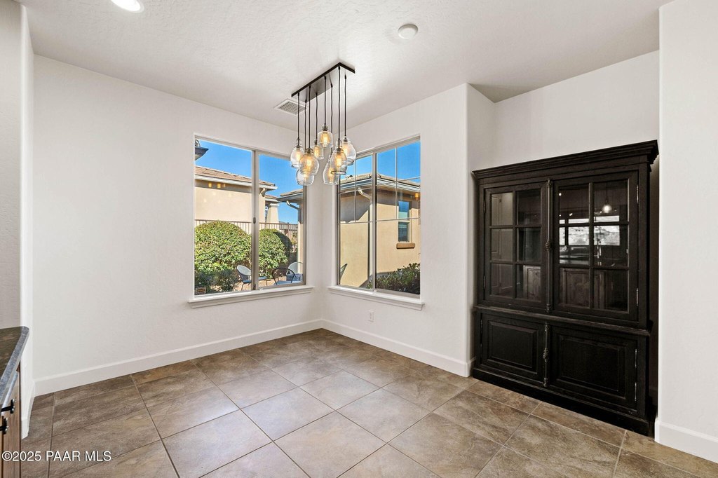 Prescott, Arizona, 86301, United States, 4 Bedrooms Bedrooms, ,3 BathroomsBathrooms,Residential,Forsale,2011274