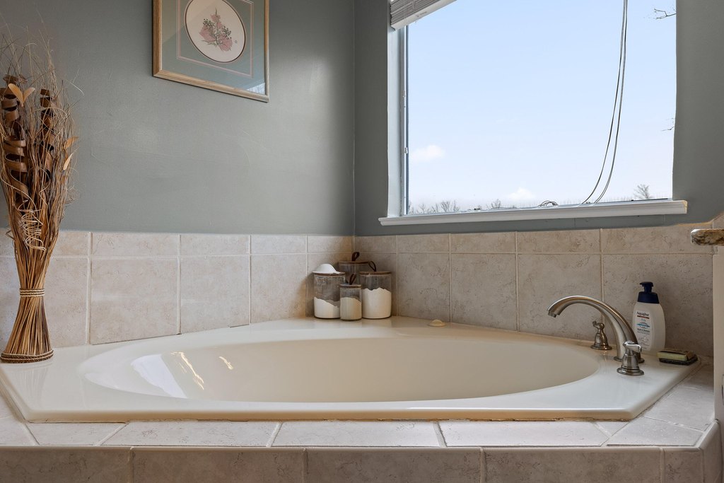 Chattanooga, Tennessee, 37421, United States, 4 Bedrooms Bedrooms, ,2.5 BathroomsBathrooms,Residential,Forsale,2009588