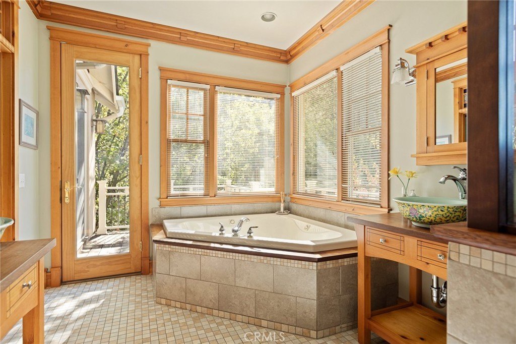 Running Springs, California, 92382, United States, 2 Bedrooms Bedrooms, ,3 BathroomsBathrooms,Residential,Forsale,2013206