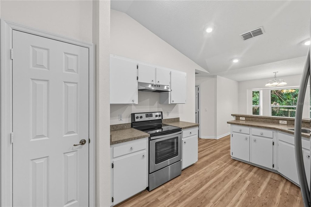 REDDICK, Florida, 32686, United States, 3 Bedrooms Bedrooms, ,2 BathroomsBathrooms,Residential,Forsale,2004576