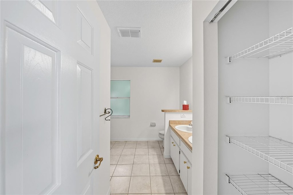 REDDICK, Florida, 32686, United States, 3 Bedrooms Bedrooms, ,2 BathroomsBathrooms,Residential,Forsale,2004576