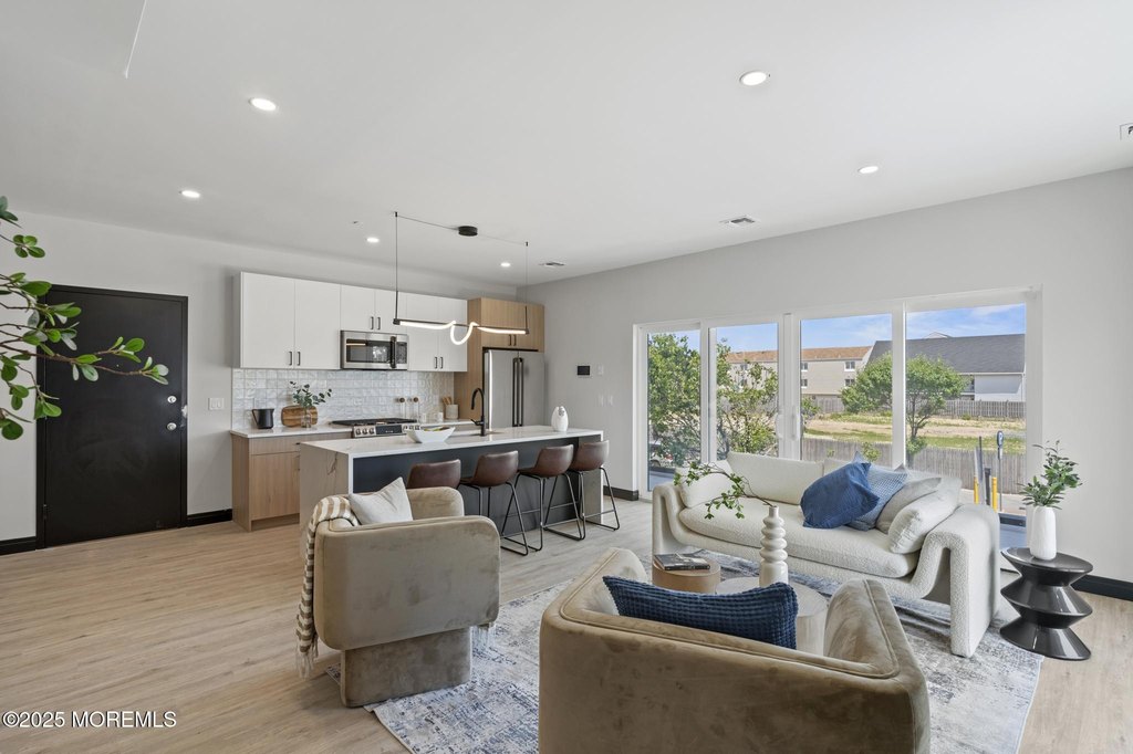 Seaside Heights, New Jersey, 08751, United States, 3 Bedrooms Bedrooms, ,2.5 BathroomsBathrooms,Residential,Forsale,2004844