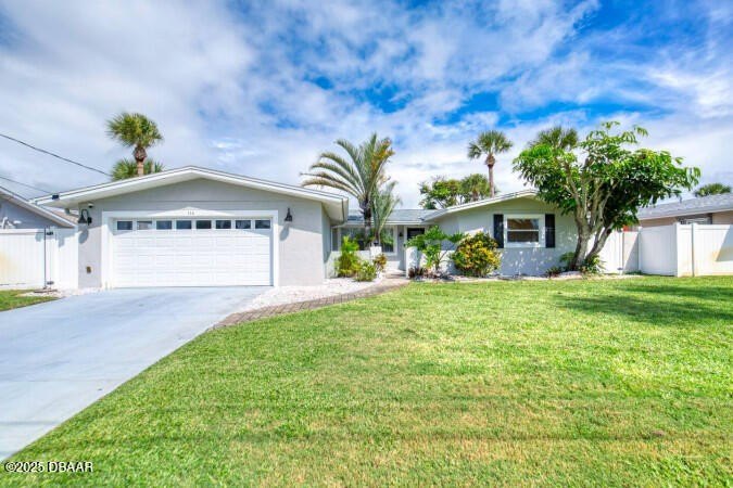 South Daytona, Florida, 32119, United States, 3 Bedrooms Bedrooms, ,2 BathroomsBathrooms,Residential,Forsale,2007397