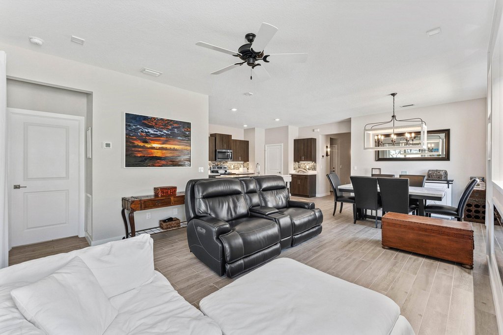 Hobe Sound, Florida, 33455, United States, 4 Bedrooms Bedrooms, ,2 BathroomsBathrooms,Residential,Forsale,2004649