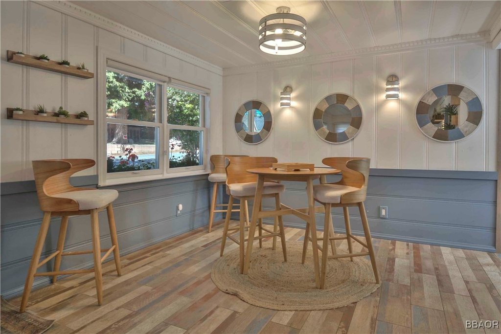 Lake Arrowhead, California, 92352, United States, 2 Bedrooms Bedrooms, ,2 BathroomsBathrooms,Residential,Forsale,1886279