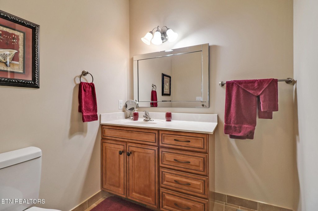 Crossville, Tennessee, 38572, United States, 3 Bedrooms Bedrooms, ,3.5 BathroomsBathrooms,Residential,Forsale,1968515