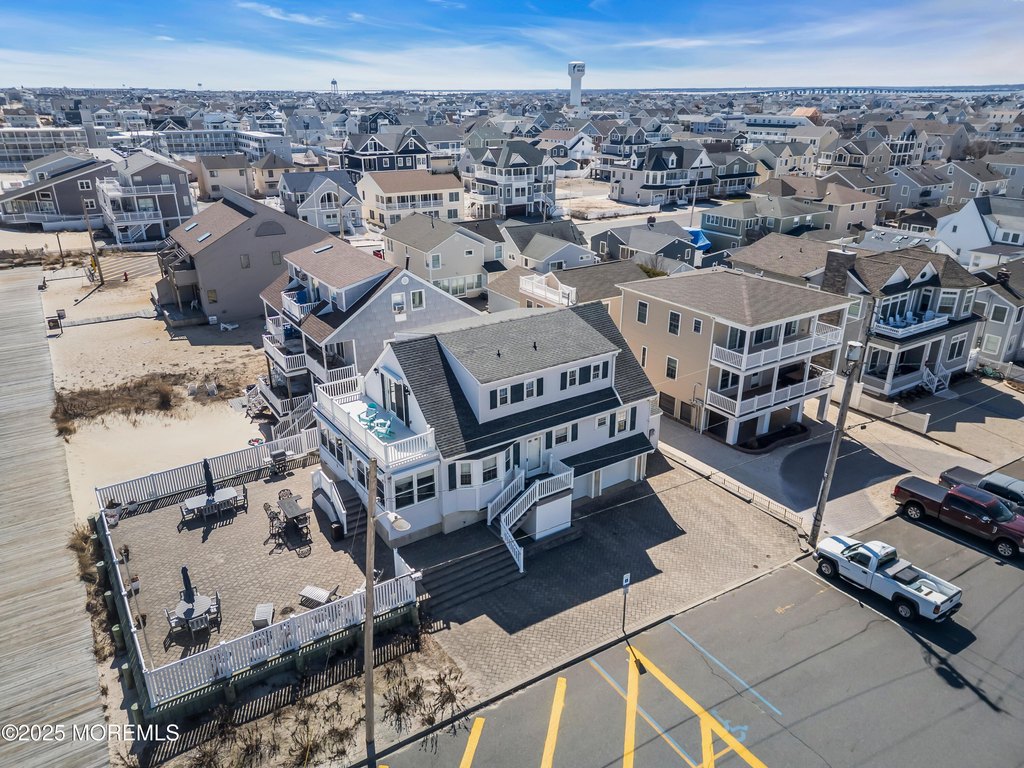 Lavallette, New Jersey, 08735, United States, 5 Bedrooms Bedrooms, ,4 BathroomsBathrooms,Residential,Forsale,1922693