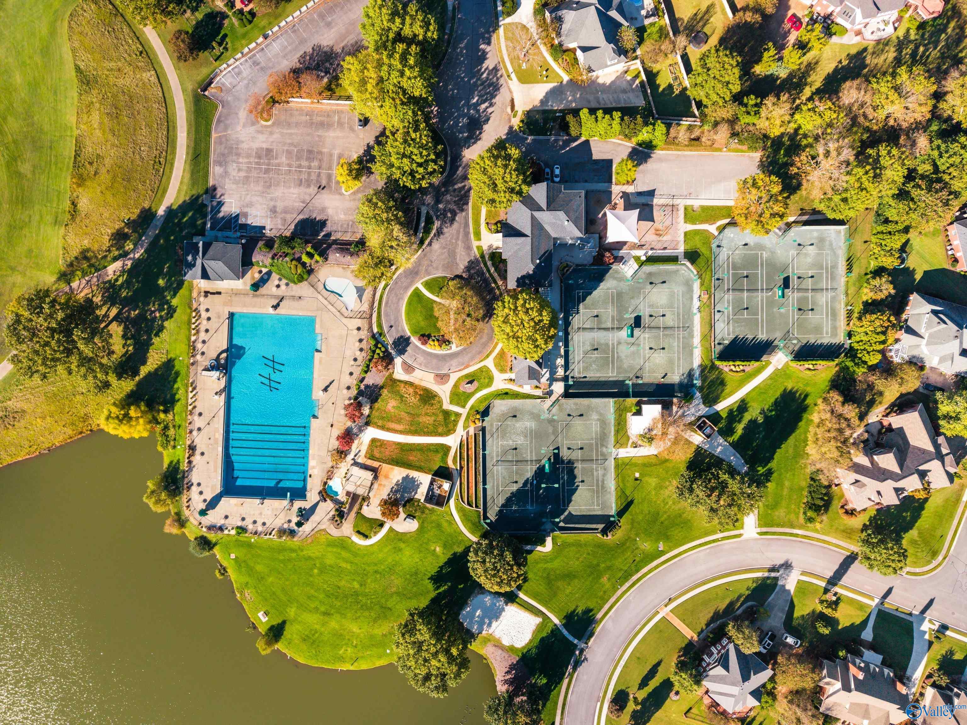 Owens Cross Roads, Alabama, 35763, United States, 5 Bedrooms Bedrooms, ,2.5 BathroomsBathrooms,Residential,Forsale,2007713