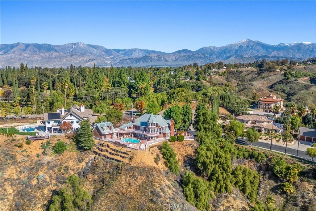 Redlands, California, 92373, United States, 5 Bedrooms Bedrooms, ,3.5 BathroomsBathrooms,Residential,Forsale,2007696