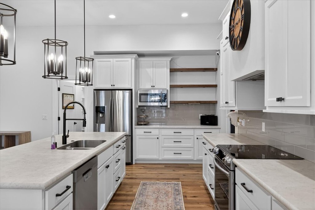 Billings, Montana, 59105, United States, 4 Bedrooms Bedrooms, ,2.5 BathroomsBathrooms,Residential,Forsale,2009206