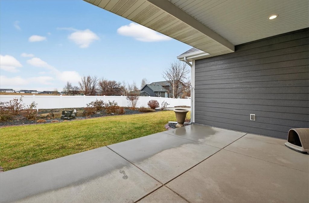 Billings, Montana, 59105, United States, 4 Bedrooms Bedrooms, ,2.5 BathroomsBathrooms,Residential,Forsale,2009206