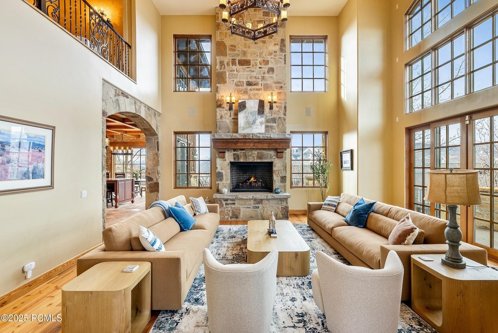 Hideout, Utah, 84036, United States, 5 Bedrooms Bedrooms, ,5.5 BathroomsBathrooms,Residential,Forsale,1994176