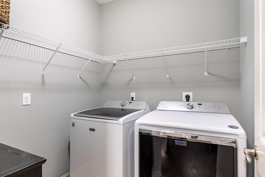 Hixson, Tennessee, 37343, United States, 4 Bedrooms Bedrooms, ,3 BathroomsBathrooms,Residential,Forsale,2009575