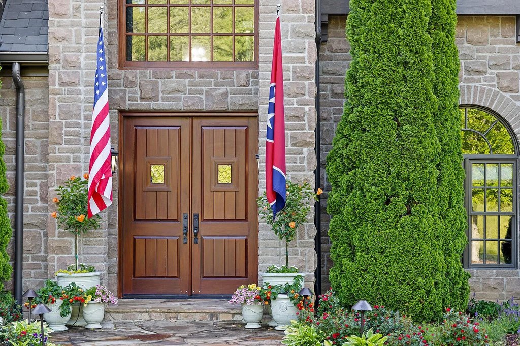 Signal Mountain, Tennessee, 37377, United States, 6 Bedrooms Bedrooms, ,6.5 BathroomsBathrooms,Residential,Forsale,1922158