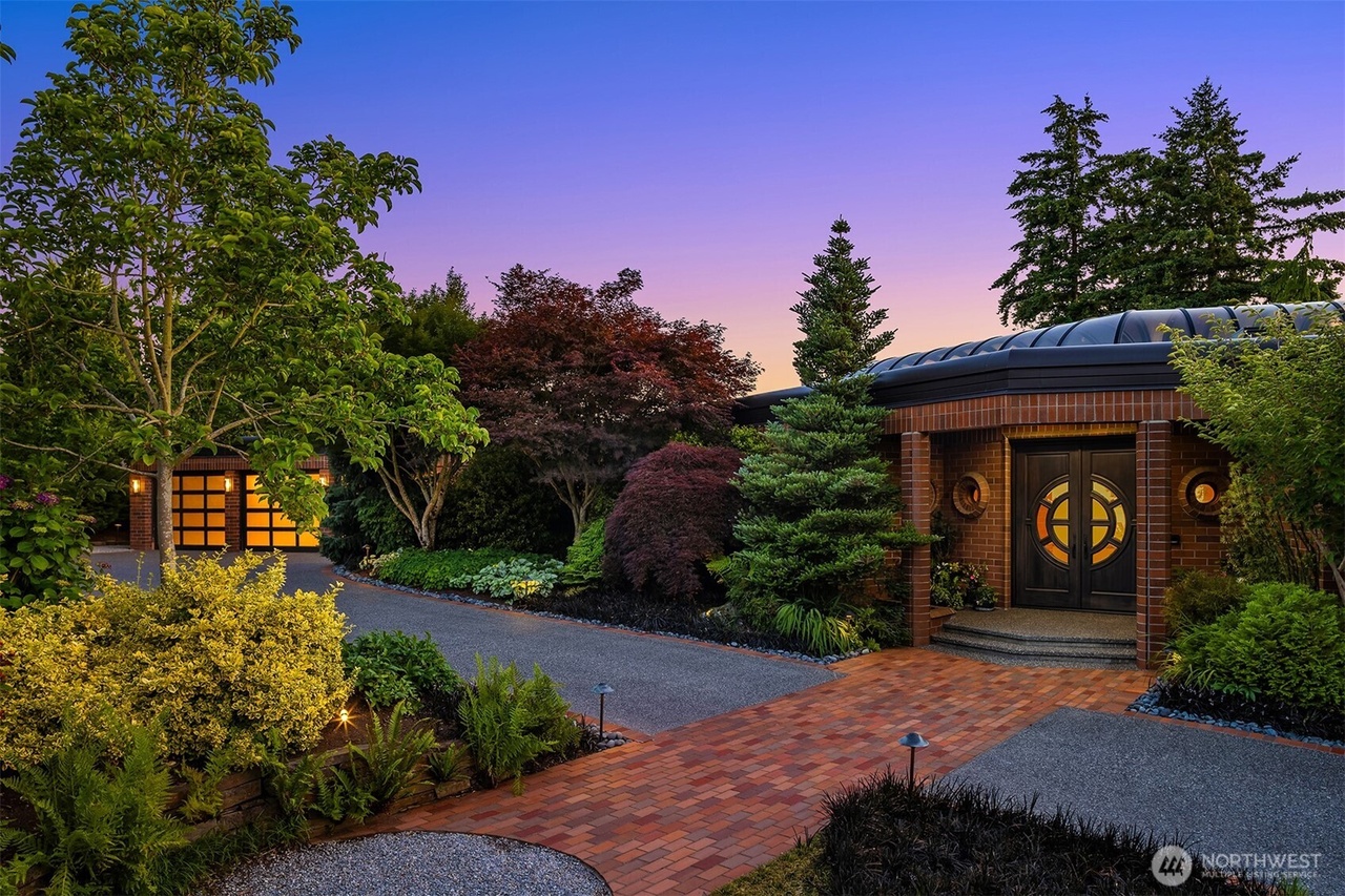 Mukilteo, Washington, 98275, United States, 4 Bedrooms Bedrooms, ,4 BathroomsBathrooms,Residential,Forsale,2009203