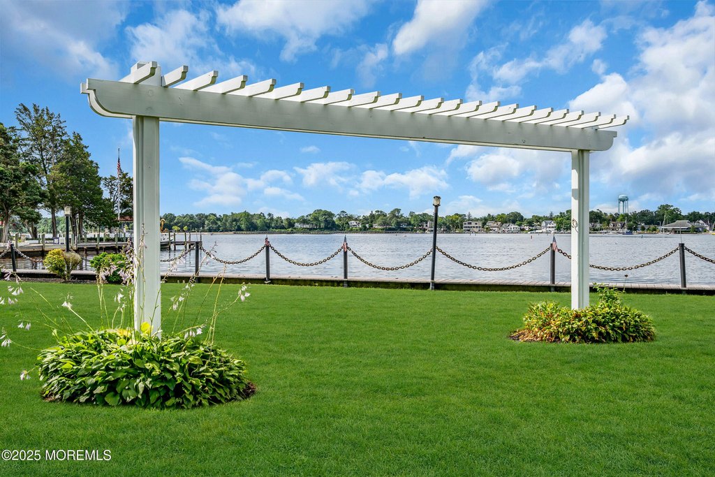 Toms River, New Jersey, 08753, United States, 5 Bedrooms Bedrooms, ,5.5 BathroomsBathrooms,Residential,Forsale,1954064