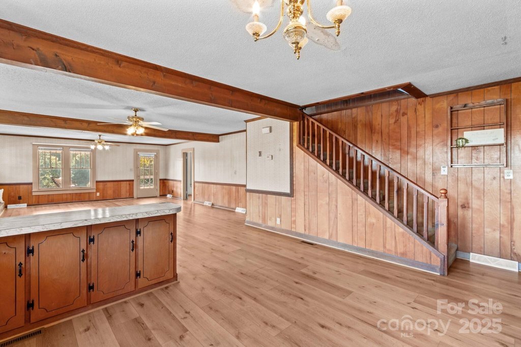 Kannapolis, North Carolina, 28081, United States, 6 Bedrooms Bedrooms, ,4 BathroomsBathrooms,Residential,Forsale,1985977